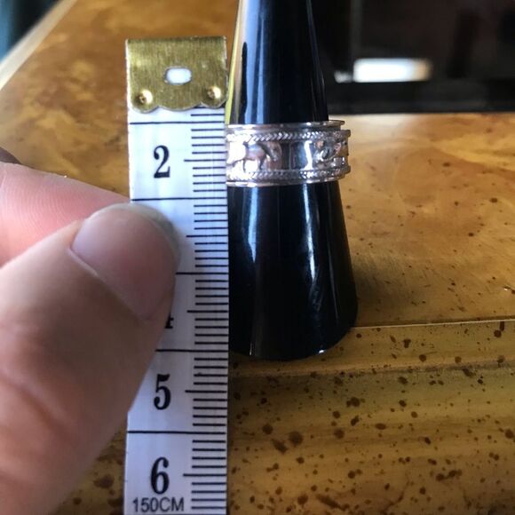 Sterling Silver Elephant Ring Size 8 - Picture 4 of 6